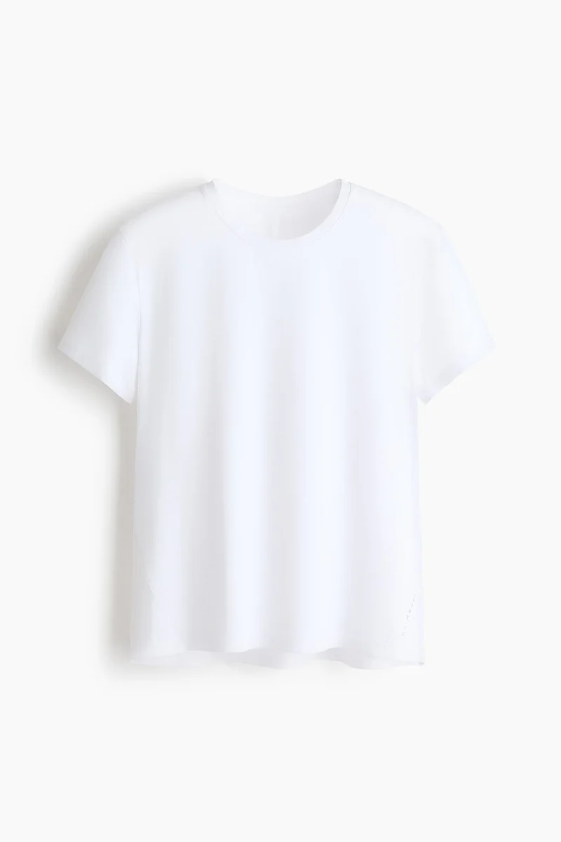 اتش اند ام تي‑شيرت للركض بخاصية التبريد وتقنية دراي موف™